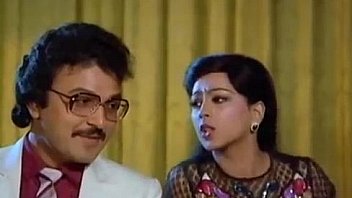 Rajinikanth, Sarath Babu & Pallavi in Yenakkuthan - Velaikaran Tamil Songs - YouTube [360p]