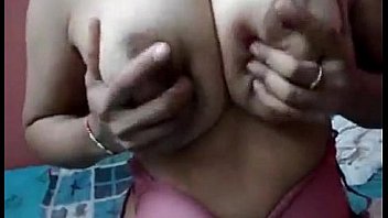 Hot Indian big boobs  Muslim girl exposing